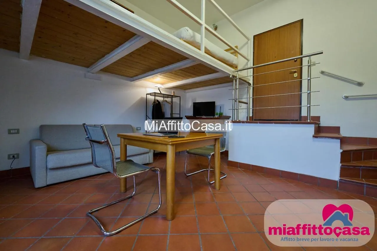 Apartment Appartamento Le Farfalle - Vicino Linate Mediglia Italy